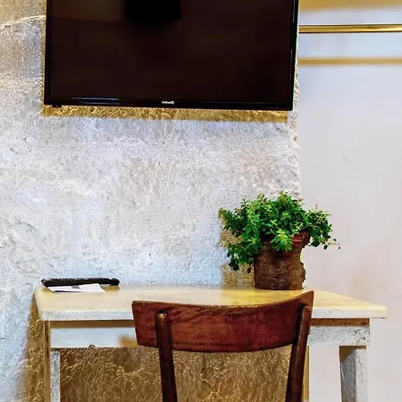 Piazza San Giovanni - Essenze Della Murgia Frühstückspension