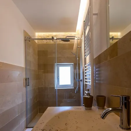 Piazza San Giovanni - Essenze Della Murgia 3*
