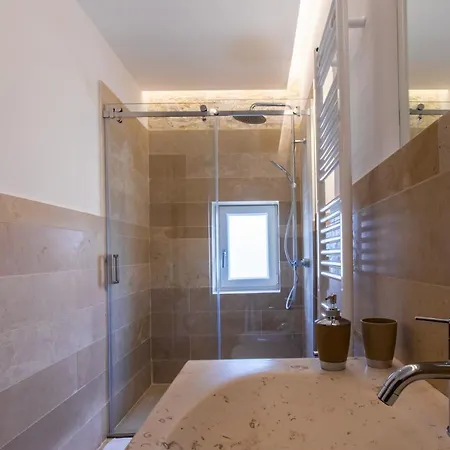 Piazza San Giovanni - Essenze Della Murgia