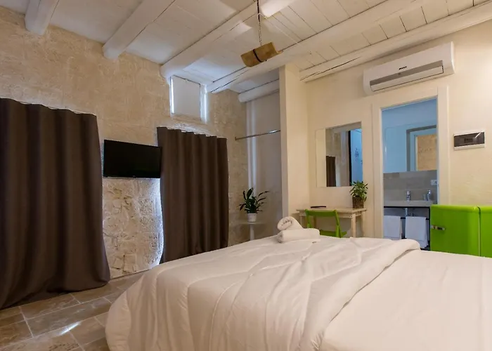 Bed & Breakfast Piazza San Giovanni - Essenze Della Murgia Altamura