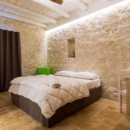 Piazza San Giovanni - Essenze Della Murgia Bed & Breakfast Altamura